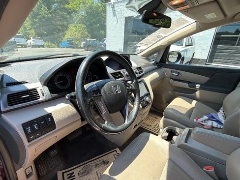 Used 2015 Honda Odyssey Touring Elite image 16