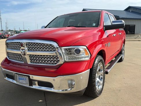 Used 2017 RAM 1500 Laramie AWD/4WD image 2
