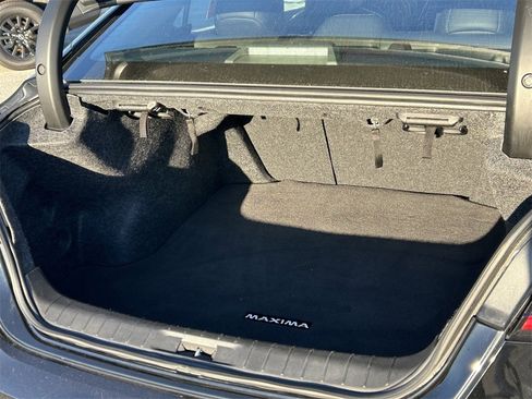 Used 2023 Nissan Maxima SV w/ Floor Mat Group image 12