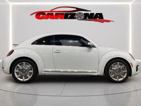 Used 2019 Volkswagen Beetle 2.0T SE image 1