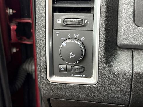 Used 2020 RAM 1500 Classic Warlock AWD/4WD image 24