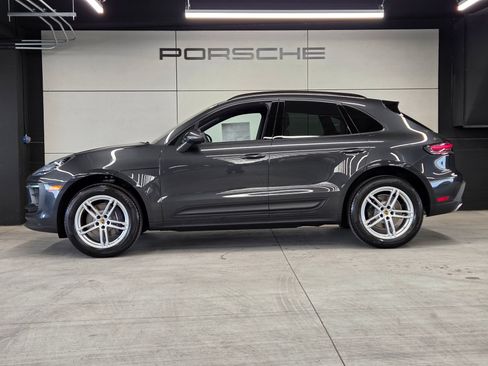 Certified 2026 Porsche Macan AWD/4WD image 2