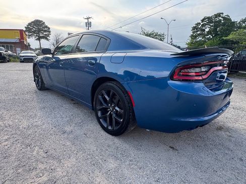 Used 2020 Dodge Charger SXT w/ Blacktop Package image 6