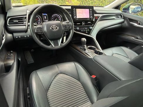 Used 2024 Toyota Camry SE FWD image 13