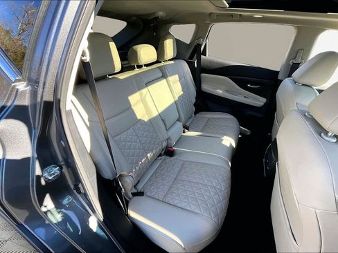 Used 2024 Nissan Murano Platinum w/ Cargo Package image 20