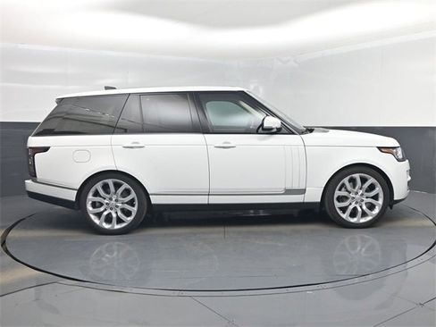 Used 2017 Land Rover Range Rover Supercharged image 43