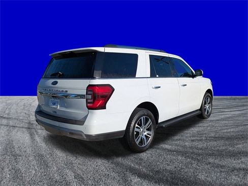 Certified 2024 Ford Expedition Limited image 4