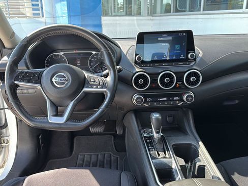 Used 2021 Nissan Sentra SV FWD image 14