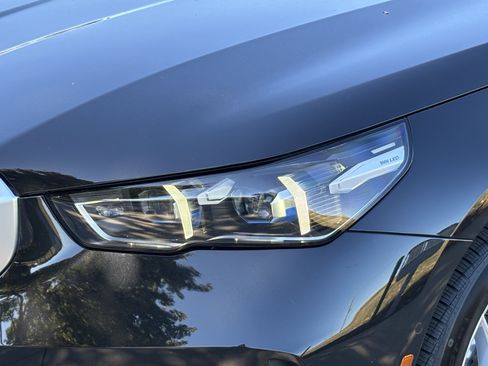 Certified 2025 BMW 530i xDrive w/ Premium Package image 6