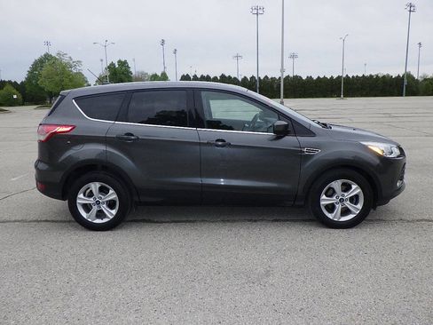 Used 2016 Ford Escape SE FWD image 4