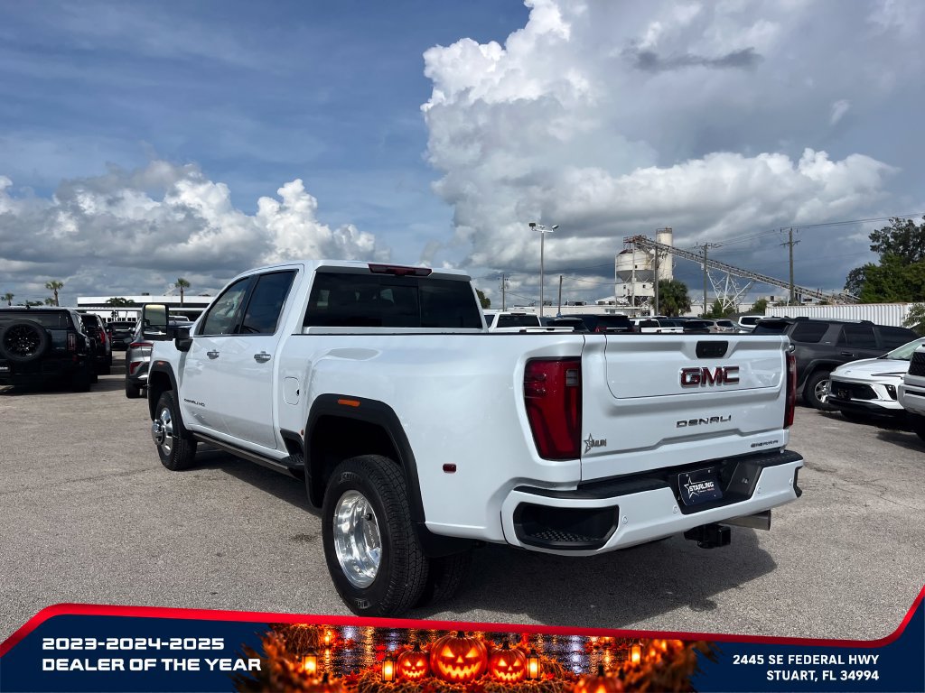 New 2026 GMC Sierra 3500 Denali w/ Denali Reserve Package AWD/4WD image 5