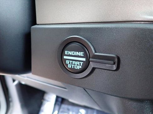 New 2026 Ford Bronco Outer Banks w/ Sasquatch Package AWD/4WD image 23
