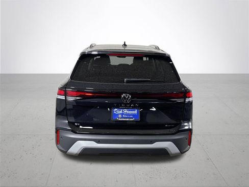 New 2026 Volkswagen Tiguan SE AWD/4WD image 7