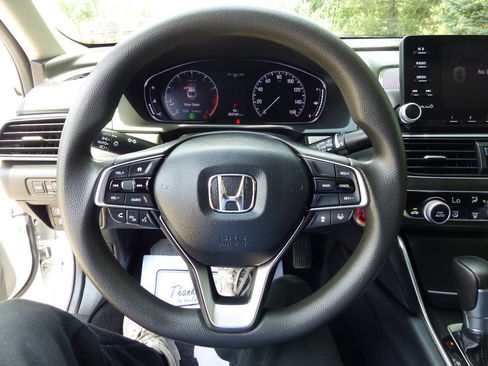 Used 2020 Honda Accord LX image 22