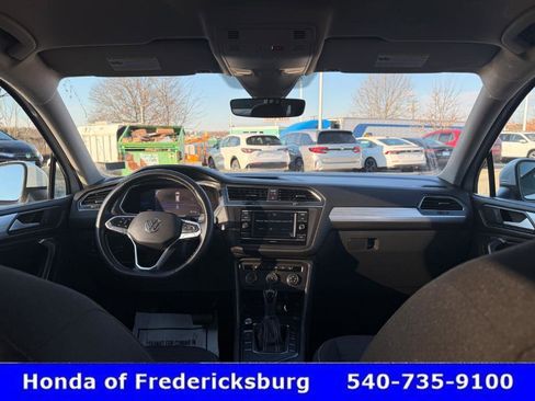 Used 2023 Volkswagen Tiguan S image 40