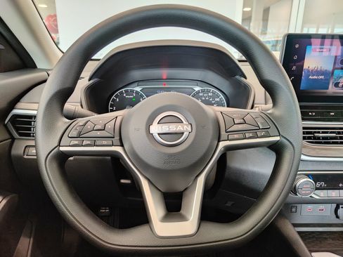 New 2026 Nissan Altima 2.5 SV FWD image 20
