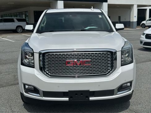 Used 2017 GMC Yukon Denali w/ Open Road Package AWD/4WD image 5