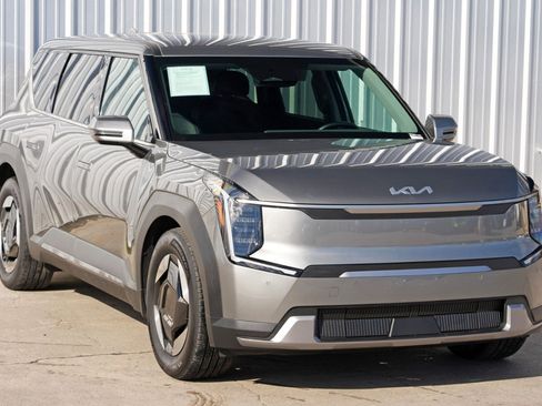 Used 2024 Kia EV9 Light Long Range image 54