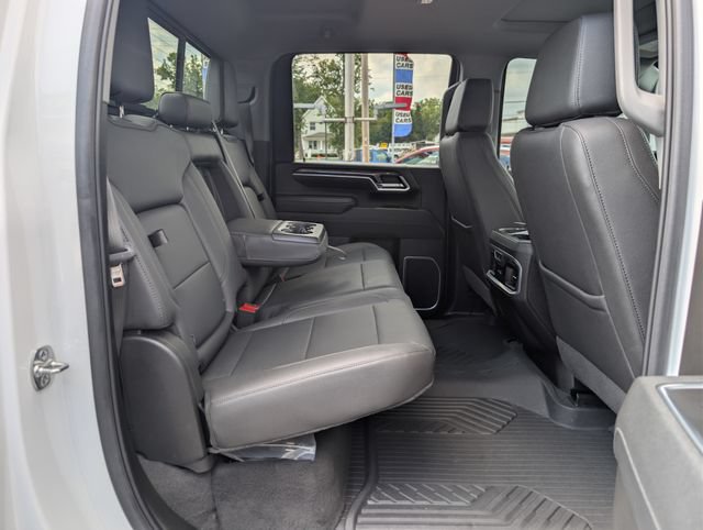 Used 2026 Chevrolet Silverado 3500 LTZ w/ LTZ Premium Package AWD/4WD image 17