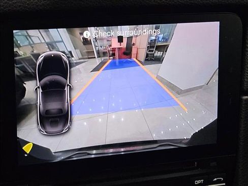 Used 2022 Porsche 718 Boxster RWD image 11