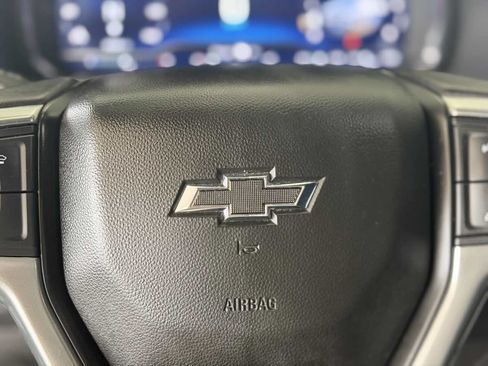Used 2023 Chevrolet Suburban Z71 AWD/4WD image 50