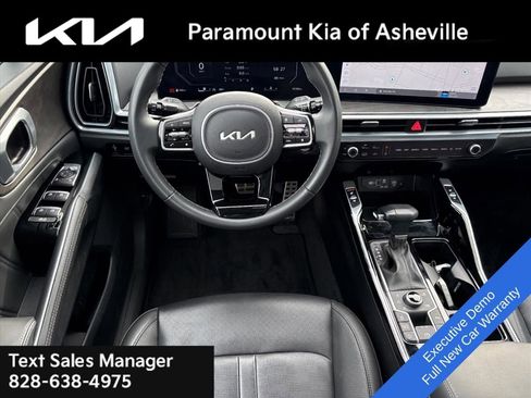 Used 2025 Kia Sorento SX image 24
