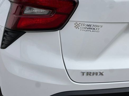 New 2026 Chevrolet Trax LS w/ LS Convenience Package image 20