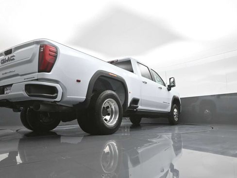 New 2026 GMC Sierra 3500 Denali Ultimate AWD/4WD image 43