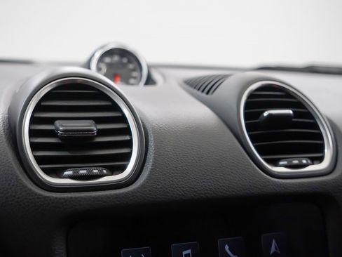 Certified 2025 Porsche 718 Boxster image 27