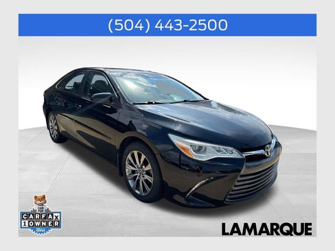 Used 2015 Toyota Camry XLE FWD image 1