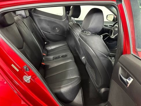 Used 2015 Hyundai Veloster RE:FLEX Edition image 26