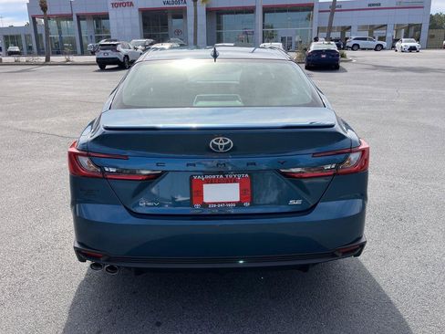 New 2026 Toyota Camry SE image 4