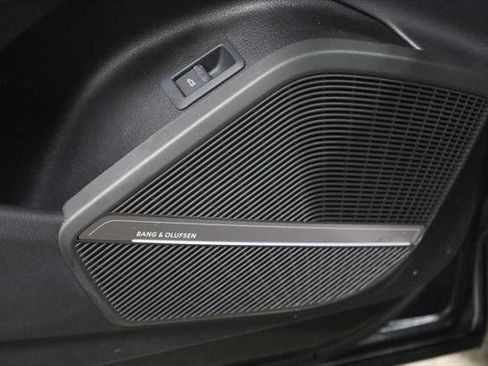 Used 2023 Audi SQ5 Premium Plus w/ Premium Plus Package AWD/4WD image 17