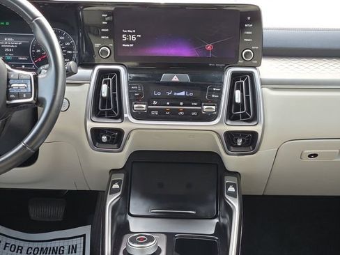 Used 2023 Kia Sorento EX AWD/4WD image 20