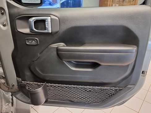 Used 2021 Jeep Gladiator Rubicon image 11