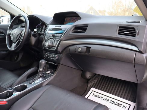 Used 2013 Acura ILX w/ Technology Package image 21