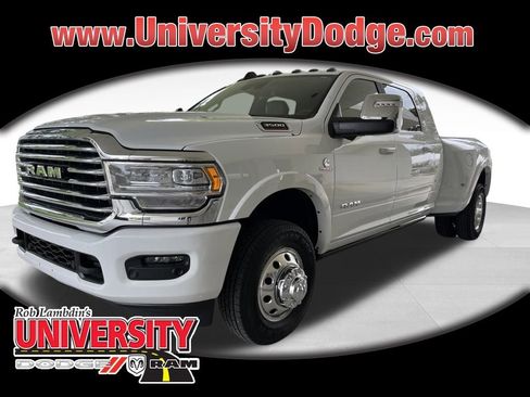 New 2023 RAM 3500 Limited image 1