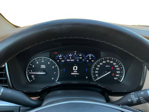 Used 2017 Cadillac XT5 Platinum w/ Driver Assist Package image 13