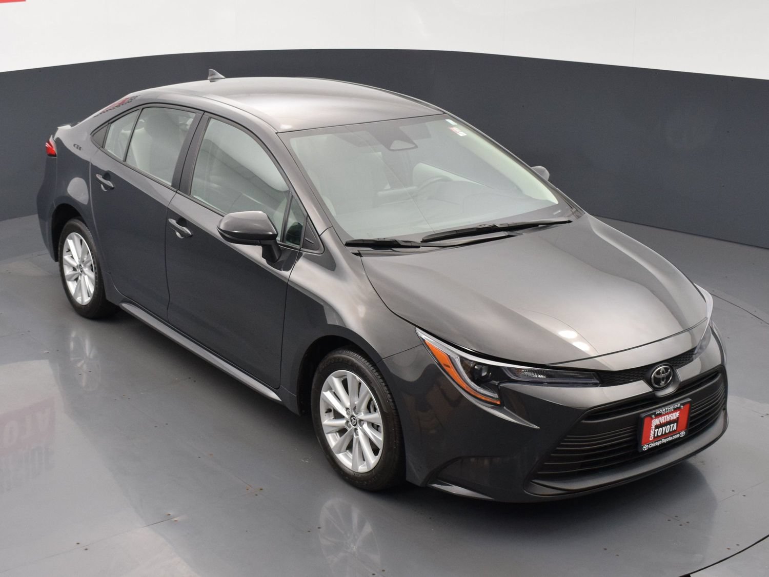 Used 2025 Toyota Corolla LE w/ LE Premium Package FWD image 22