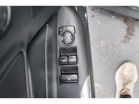 Used 2023 Ford Mustang Premium image 7