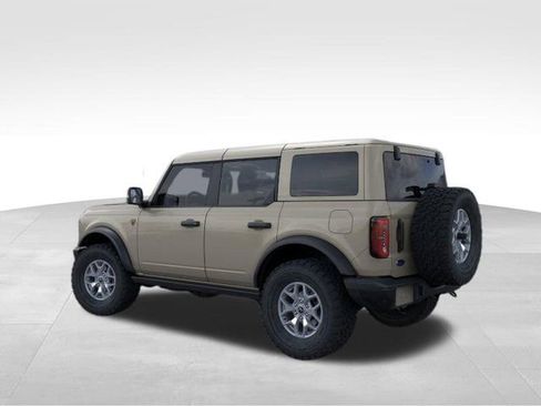 New 2025 Ford Bronco Badlands image 5
