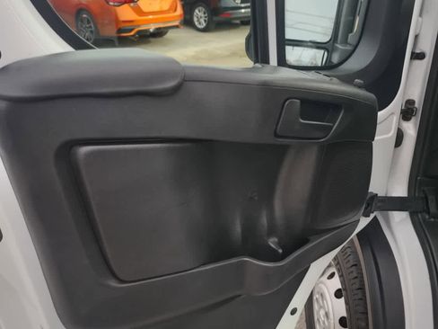 Used 2023 RAM ProMaster 2500 image 8