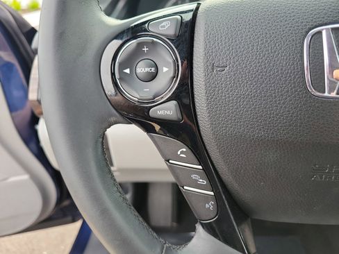 Used 2016 Honda Accord EX-L image 18