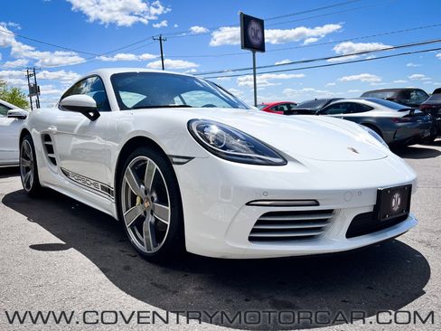 Used 2018 Porsche 718 Cayman RWD image 4