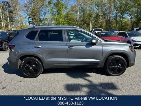 Certified 2025 Volkswagen Taos SEL w/ Black Wheel Plus Package AWD/4WD image 4