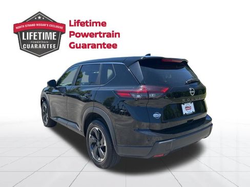 Certified 2025 Nissan Rogue SV FWD image 5
