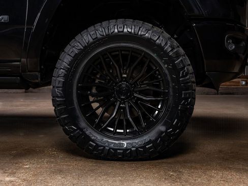 Used 2023 RAM 1500 Limited w/ Night Edition image 12