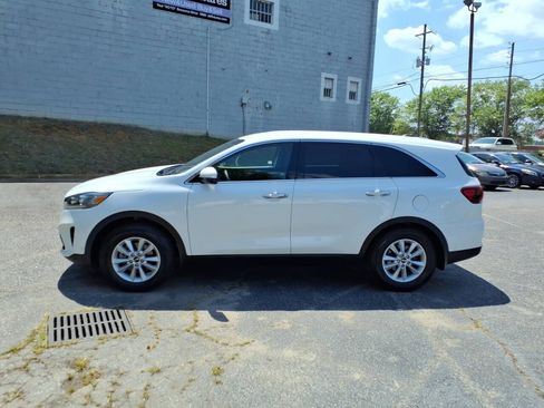 Used 2020 Kia Sorento L FWD image 7