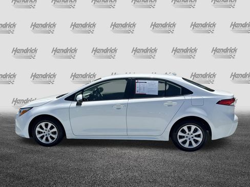 Used 2025 Toyota Corolla LE FWD image 7