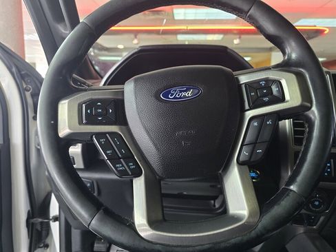 Used 2017 Ford F150 Platinum w/ Technology Package image 25